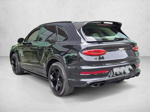Used 2023 Bentley Bentayga AWD/4WD image 8