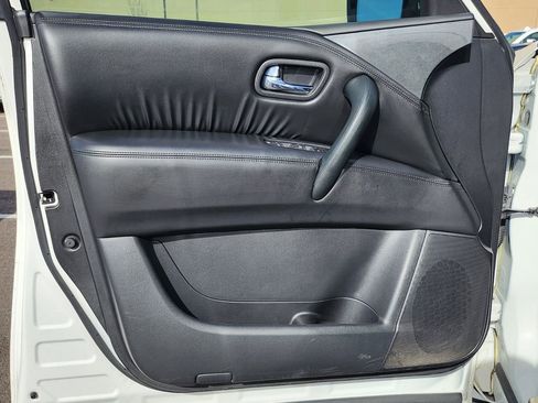 Used 2021 Nissan Armada SV w/ SV Appearance Package image 32