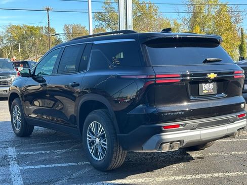 New 2026 Chevrolet Traverse LT image 7