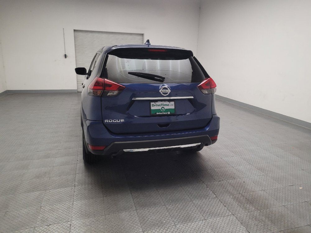Used 2020 Nissan Rogue S FWD image 6