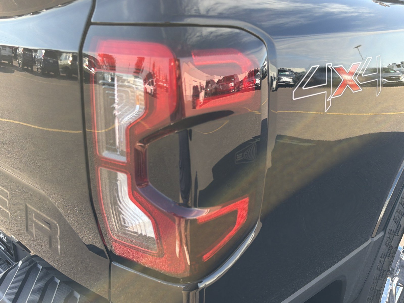 Used 2024 Ford Ranger Lariat w/ Trailer Tow Package AWD/4WD image 11