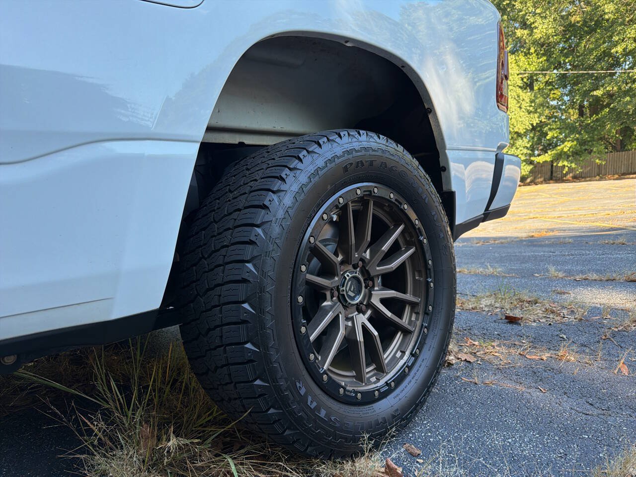 Used 2019 RAM 1500 Big Horn RWD image 16