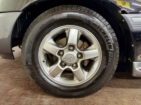 Used 2007 Toyota Land Cruiser image 29