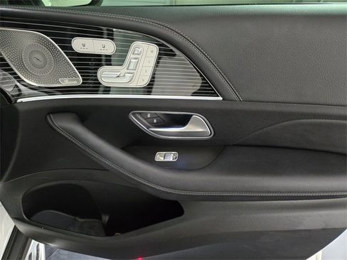 Used 2024 Mercedes-Benz GLS 580 GLS 580 image 26