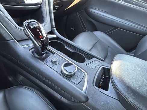 Used 2022 Cadillac XT5 Premium Luxury image 14