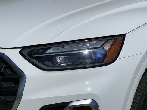 Used 2023 Audi Q5 2.0T Premium w/ Convenience Package AWD/4WD image 7