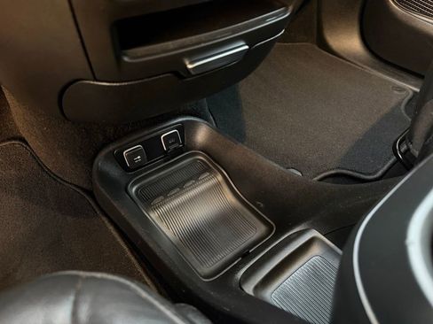 Used 2020 Chrysler Pacifica Touring-L w/ Advanced Safetytec Group image 22