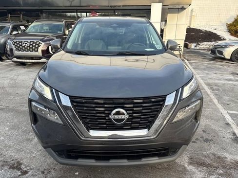 Certified 2022 Nissan Rogue SV image 8