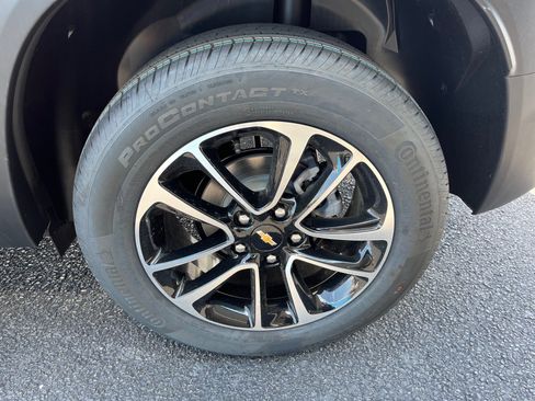 New 2026 Chevrolet TrailBlazer LT w/ Convenience Package AWD/4WD image 11