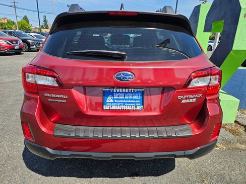 Used 2017 Subaru Outback 2.5i Limited AWD/4WD image 4