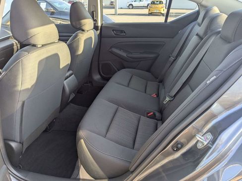 Used 2024 Nissan Altima 2.5 S FWD image 13