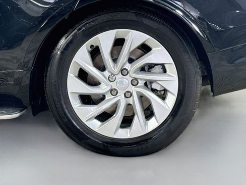 Used 2023 Land Rover Discovery S R-Dynamic AWD/4WD image 37