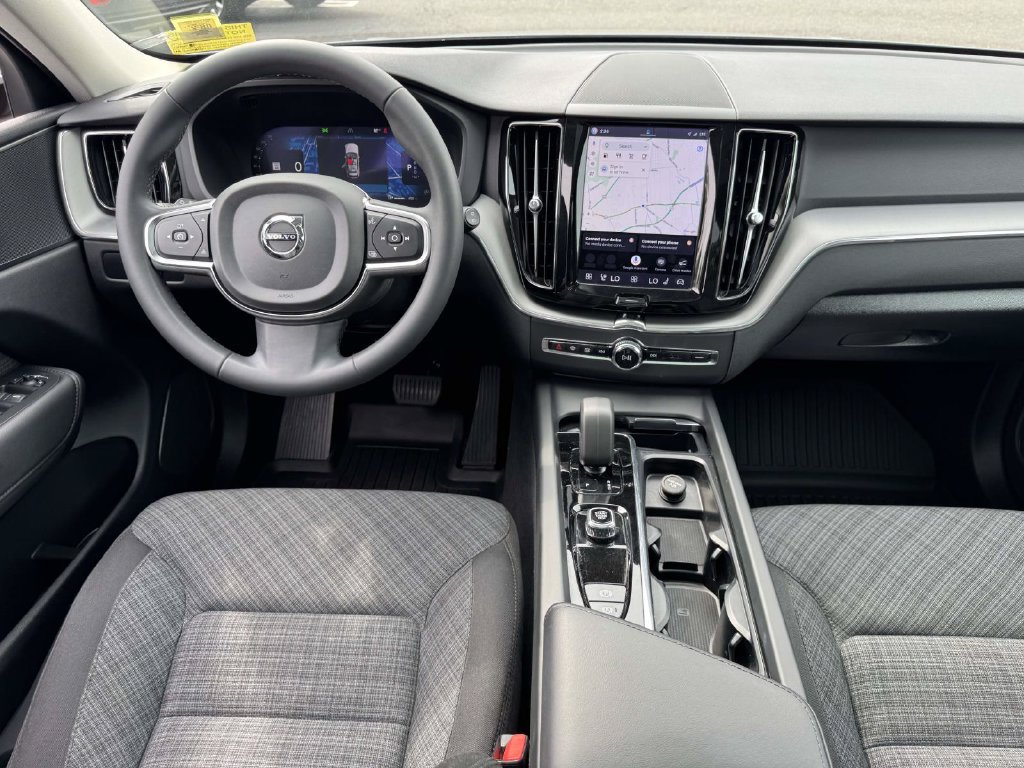 Certified 2024 Volvo XC60 B5 Core w/ Protection Package Premier AWD/4WD image 11