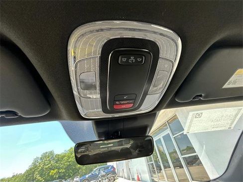 New 2025 Hyundai Elantra SEL image 11