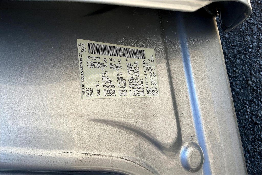Used 2018 Nissan Titan SV AWD/4WD image 19