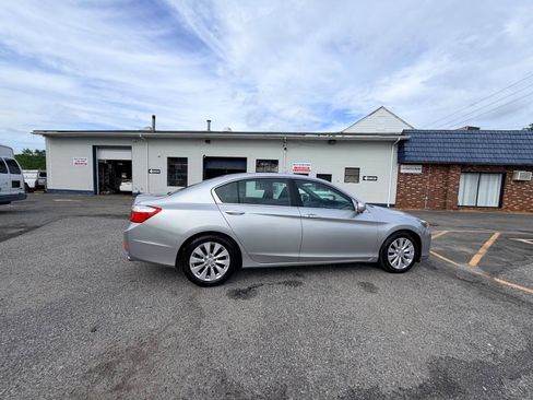 Used 2014 Honda Accord EX image 28