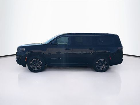 Used 2025 Jeep Wagoneer Series II image 4