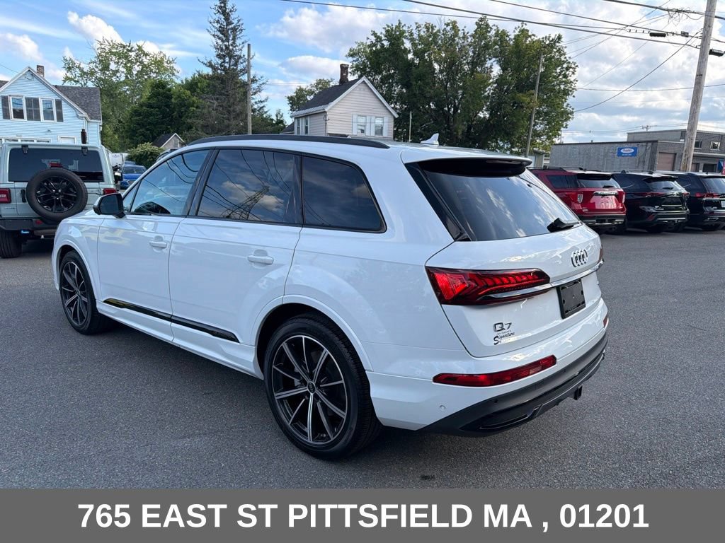 Used 2024 Audi Q7 3.0T Prestige AWD/4WD image 5