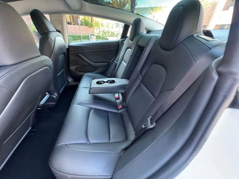 Used 2023 Tesla Model 3 Standard Range image 14