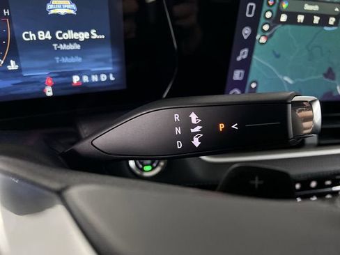 New 2026 Chevrolet Equinox LT w/ Convenience Package II image 16