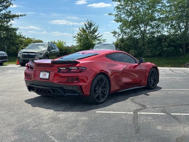 Used 2024 Chevrolet Corvette Z06 RWD image 10