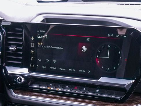 Used 2023 GMC Sierra 1500 Elevation image 13