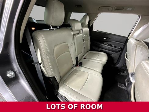 Used 2022 Nissan Pathfinder SV w/ Cargo Package AWD/4WD image 25