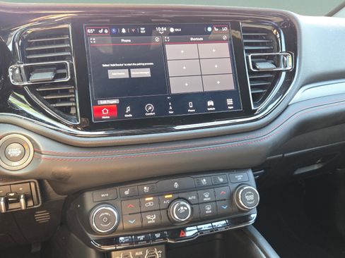 Used 2024 Dodge Durango GT image 24