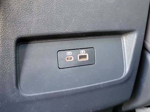 Used 2022 Nissan Frontier SV RWD image 17