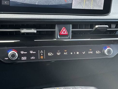 New 2025 Kia EV6 Light w/ Light LR Technology Package image 19