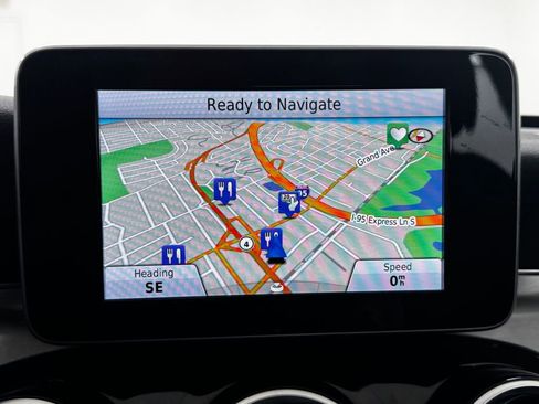 Used 2015 Mercedes-Benz C 300 4MATIC Sedan image 19