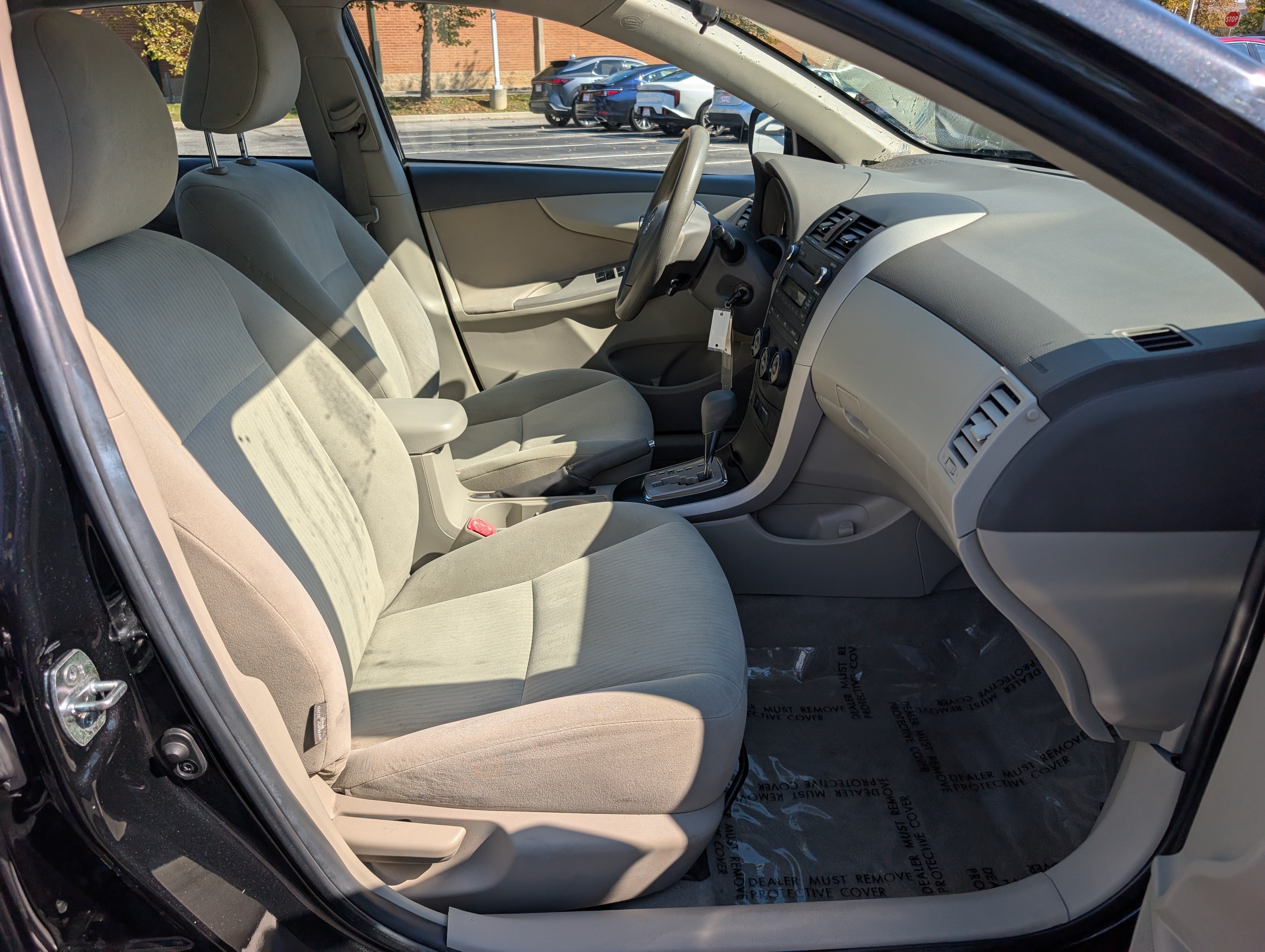 Used 2010 Toyota Corolla LE FWD image 12