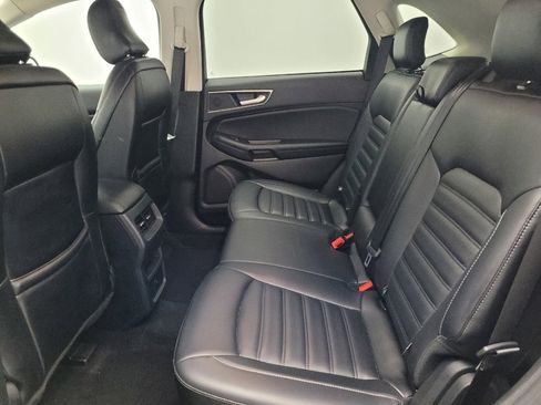 Used 2024 Ford Edge SEL image 17