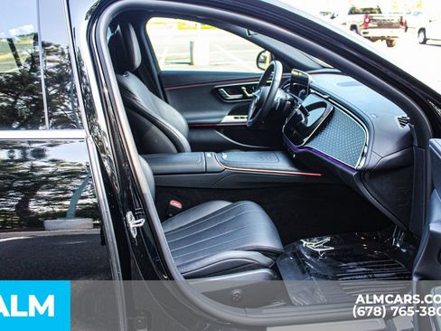 Used 2025 Mercedes-Benz E 450 4MATIC Sedan w/ Winter Package image 21