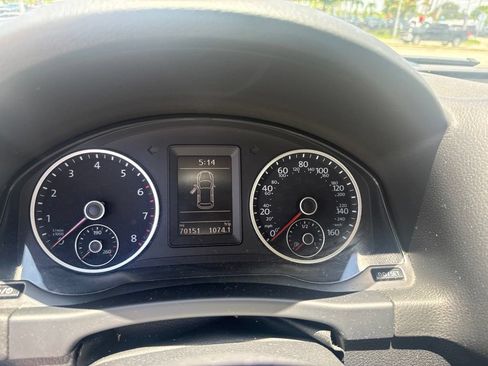 Used 2018 Volkswagen Tiguan Limited FWD image 3