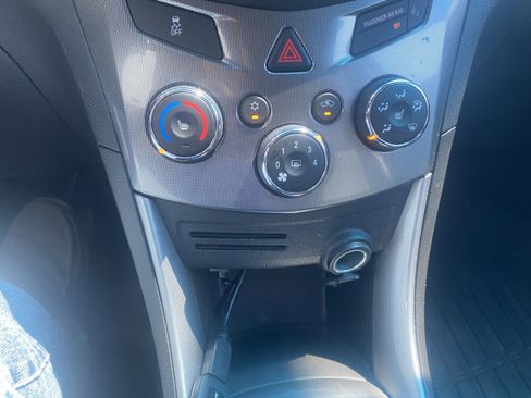 Used 2016 Chevrolet Trax LTZ AWD/4WD image 19