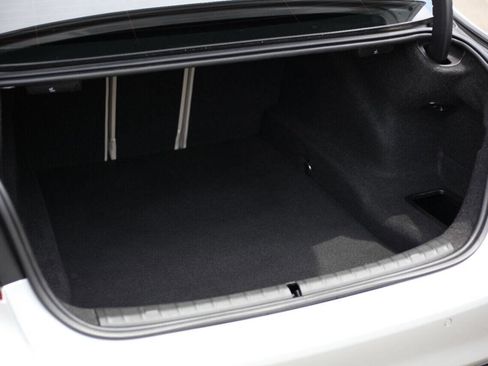 Used 2017 BMW 540i xDrive image 24