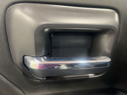 Used 2018 Chevrolet Silverado 1500 LT w/ All Star Edition AWD/4WD image 29