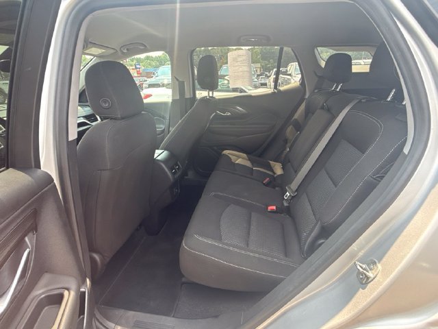 Used 2022 GMC Terrain SLE w/ Driver Convenience Package FWD image 32
