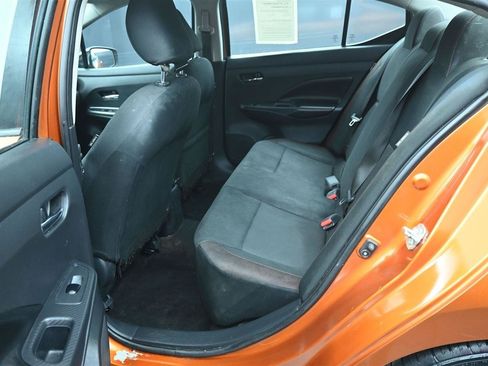 Used 2021 Nissan Versa SR w/ Convenience Package FWD image 10
