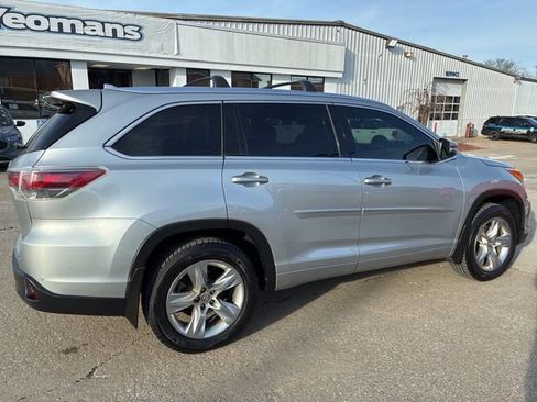 Used 2016 Toyota Highlander Limited image 10