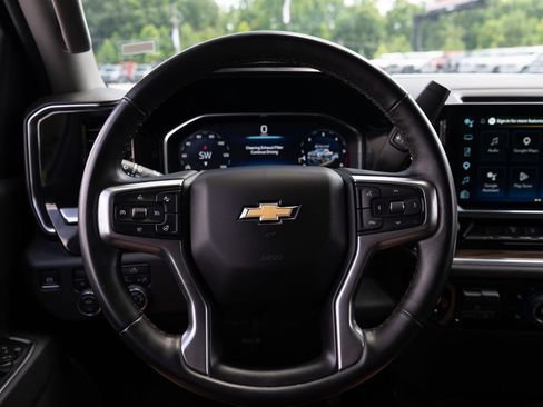 Used 2025 Chevrolet Silverado 2500 LT w/ Convenience Package AWD/4WD image 28
