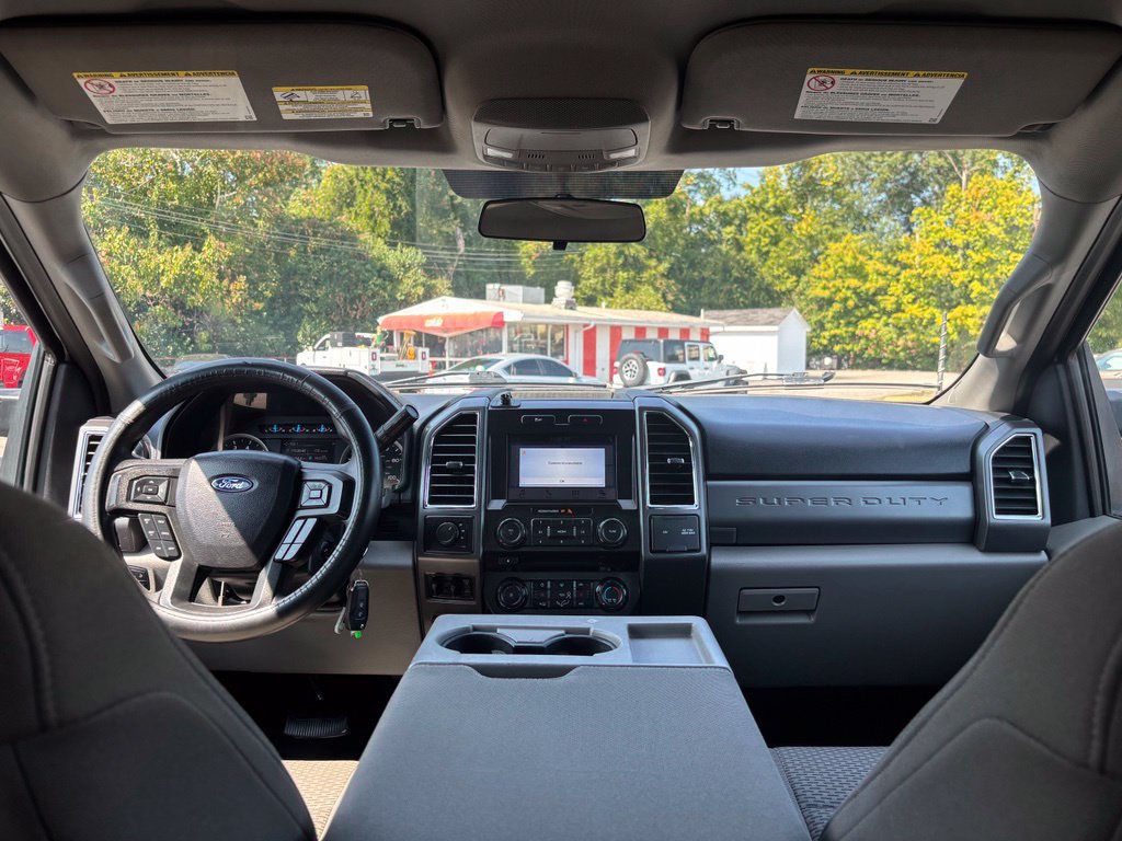 Used 2017 Ford F250 XLT w/ XLT Premium Package AWD/4WD image 17