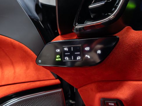 Used 2022 Ferrari Roma RWD image 71