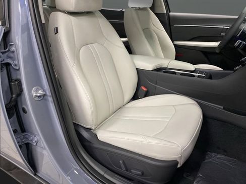 New 2025 Hyundai Sonata Limited image 33