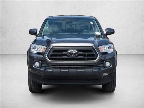 Used 2022 Toyota Tacoma SR5 RWD image 2