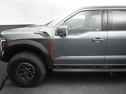 Certified 2025 Ford F150 Raptor w/ Equipment Group 803A Raptor R AWD/4WD image 17