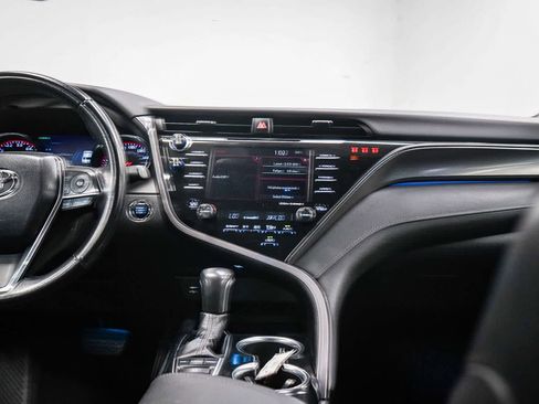 Used 2019 Toyota Camry XSE w/ Carpet Mat Package FWD image 12