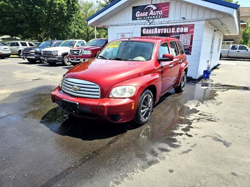 Used 2009 Chevrolet HHR LT image 4