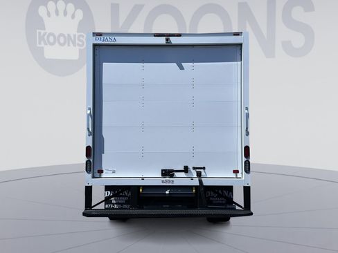 New 2027 Ford E-450 and Econoline 450 Super Duty w/ Power Equipment Group RWD image 5